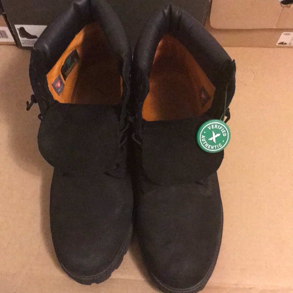 Premium black Nubuck timberlands